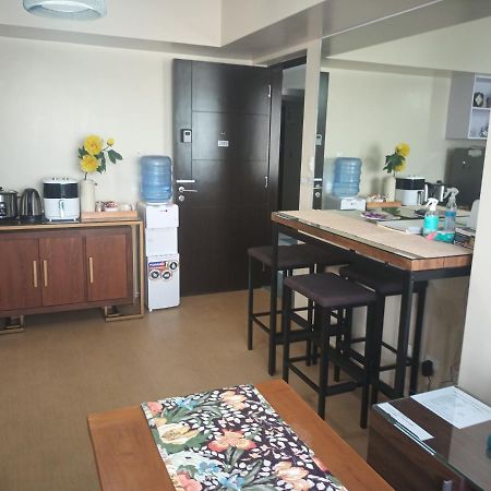 Nice Corner Ayala 1 Bedroom Condo At Heart Of Davao City With Hi Speed Wi Fi Internet Bagian luar foto