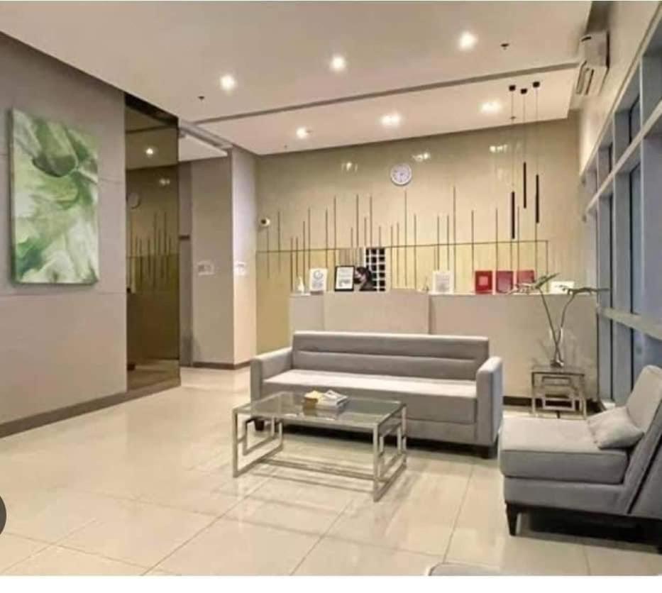 Nice Corner Ayala 1 Bedroom Condo At Heart Of Davao City With Hi Speed Wi Fi Internet Bagian luar foto