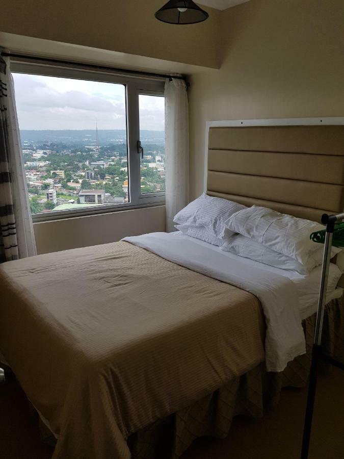 Nice Corner Ayala 1 Bedroom Condo At Heart Of Davao City With Hi Speed Wi Fi Internet Bagian luar foto