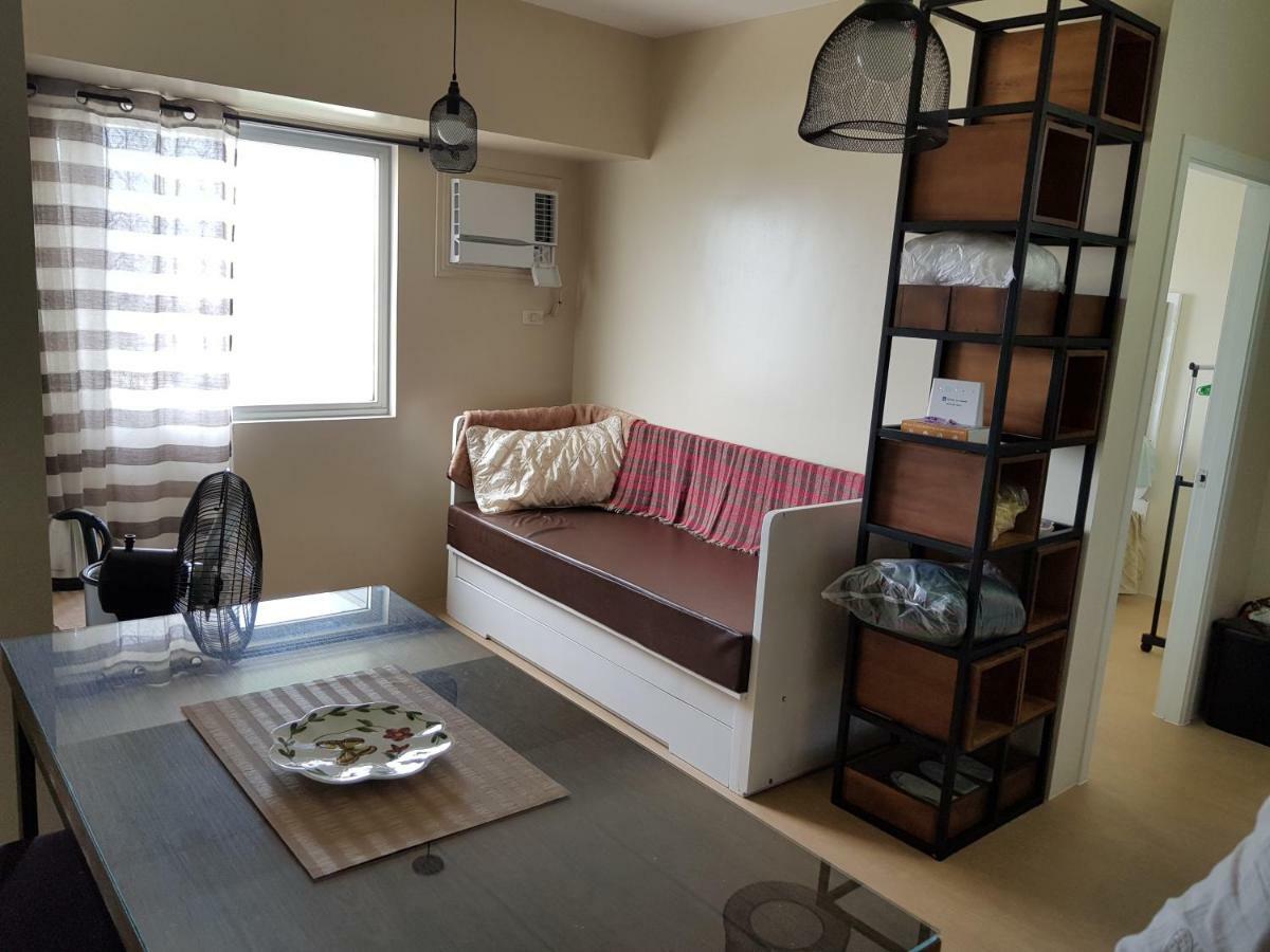 Nice Corner Ayala 1 Bedroom Condo At Heart Of Davao City With Hi Speed Wi Fi Internet Bagian luar foto