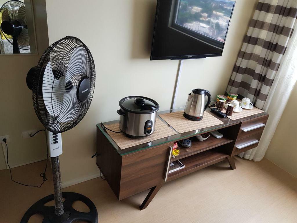 Nice Corner Ayala 1 Bedroom Condo At Heart Of Davao City With Hi Speed Wi Fi Internet Bagian luar foto