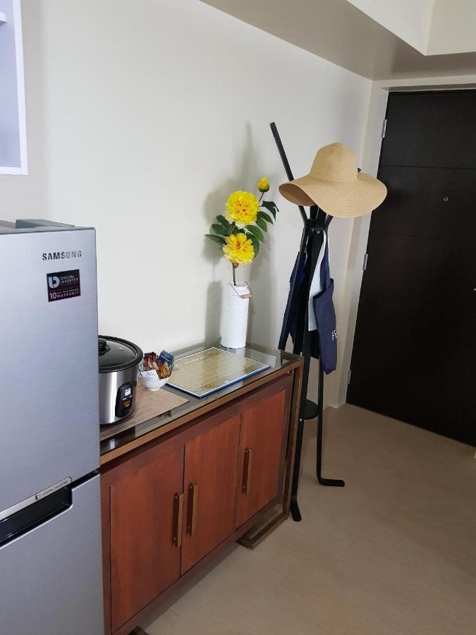 Nice Corner Ayala 1 Bedroom Condo At Heart Of Davao City With Hi Speed Wi Fi Internet Bagian luar foto